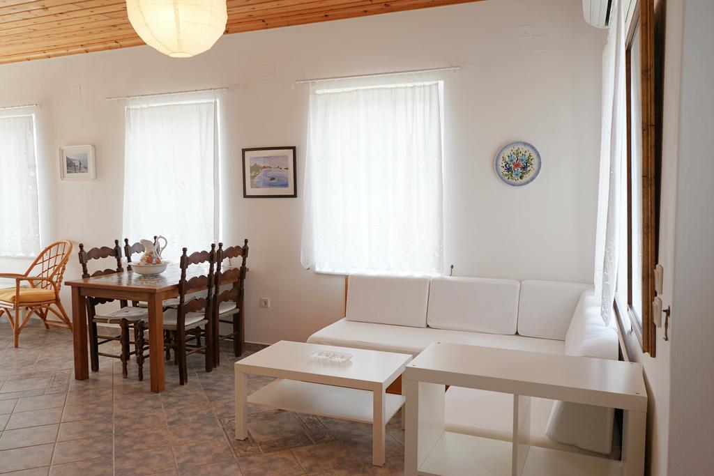 Kiki'S Houses Vlichos 이드라 외부 사진