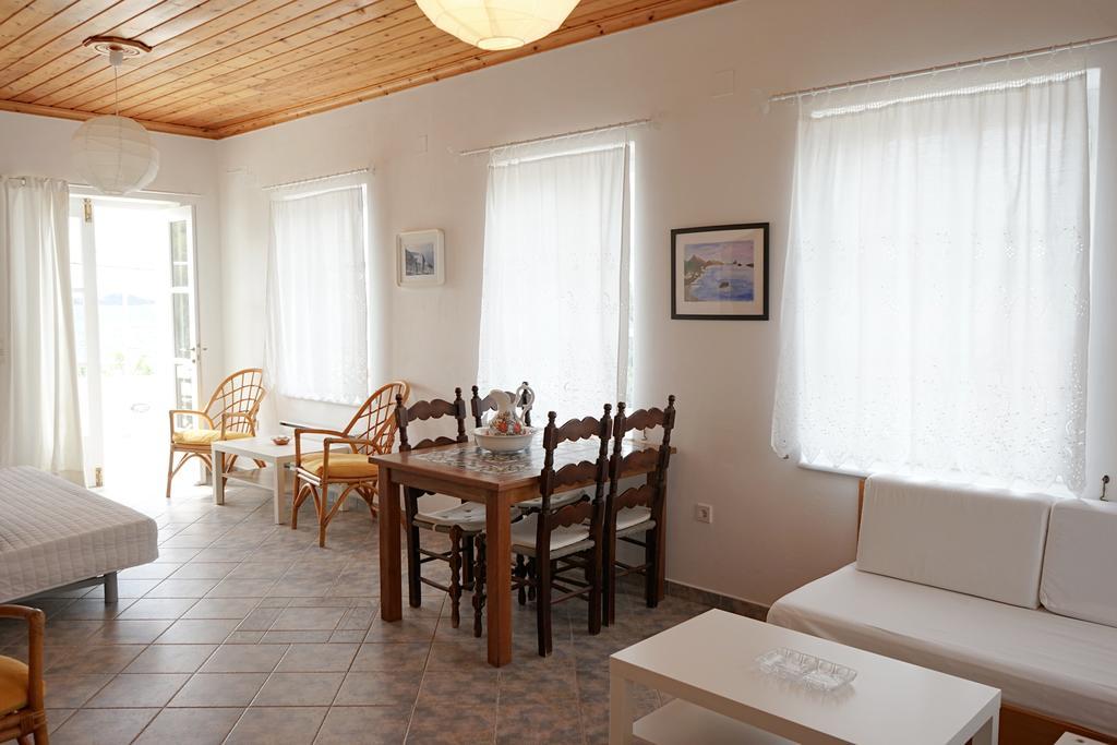 Kiki'S Houses Vlichos 이드라 외부 사진